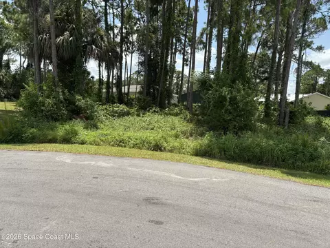 1524 Holbrook Rd NW, Palm Bay, FL 32907