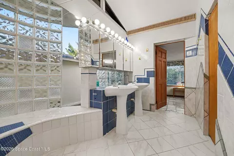 Bath - 459 Angelo Ln, Cocoa Beach, FL 32931 photo 3 of 4