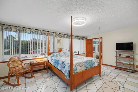 Bedroom - 459 Angelo Ln, Cocoa Beach, FL 32931 photo 2 of 7
