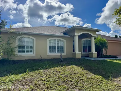 2933 Tishman Rd SE, Palm Bay, FL 32909