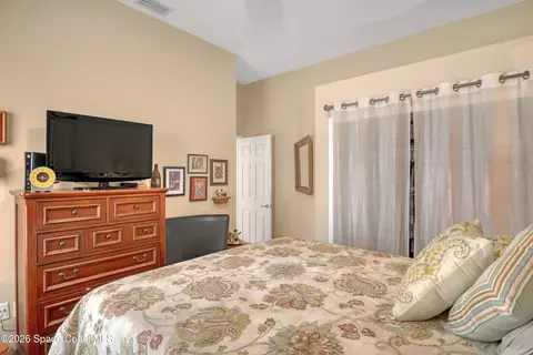 Bedroom - 394 Carmel Dr, Melbourne, FL 32940 photo 6 of 6
