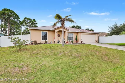 474 El Dorado Ave SE, Palm Bay, FL 32909