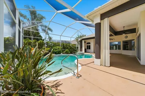 Exterior - 825 Thrasher Dr, Rockledge, FL 32955 photo 5 of 8