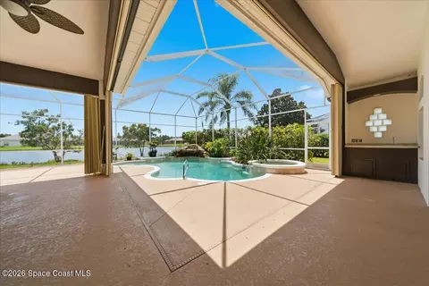 Exterior - 825 Thrasher Dr, Rockledge, FL 32955 photo 3 of 8