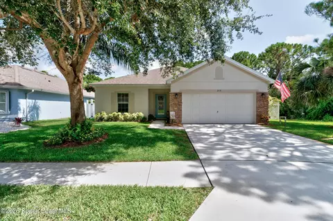 250 Briarcliff Cir, Sebastian, FL 32958