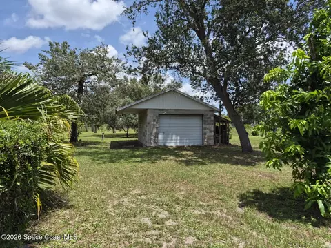 Exterior - 3347 Citation Way, Melbourne, FL 32935 photo 8 of 11