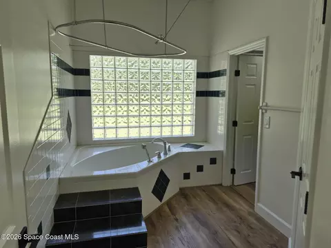 Bath - 3347 Citation Way, Melbourne, FL 32935 photo 5 of 6