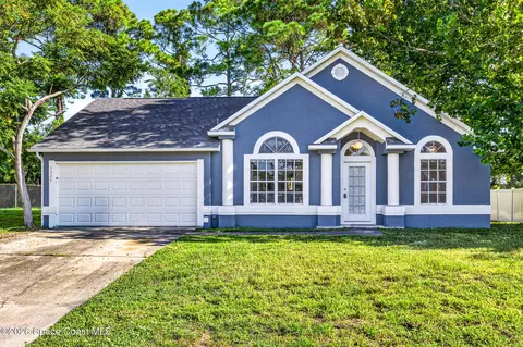 5220 Fruitport St, Cocoa, FL 32927
