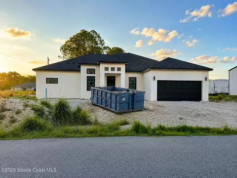 390 Tamarind Cir NW, Palm Bay, FL 32907