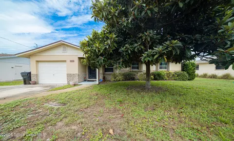 4040 Raney Rd, Titusville, FL 32780