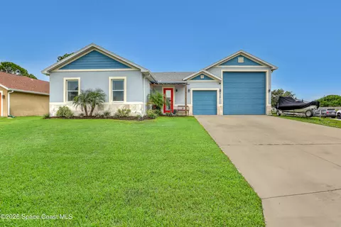910 Windmill St SE, Palm Bay, FL 32909