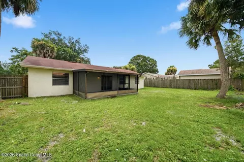 Exterior - 3386 Jay Tee Dr, Melbourne, FL 32901 photo 4 of 5