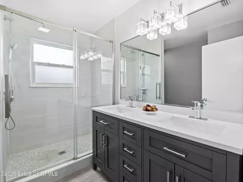 Bath - 1320 Ambra Dr, Melbourne, FL 32940 photo 1 of 2