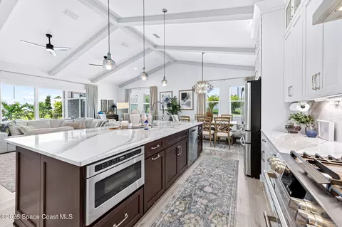 Kitchen - 195 First Light Cir, Cocoa, FL 32922 photo 4 of 4
