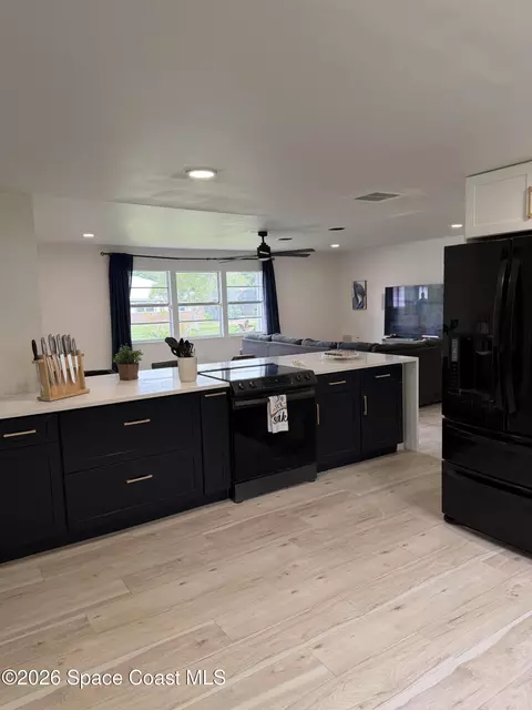 Kitchen - 1274 Cimarron Cir NE, Palm Bay, FL 32905 photo 2 of 2