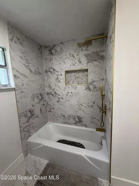 Bath - 1274 Cimarron Cir NE, Palm Bay, FL 32905 photo 4 of 6