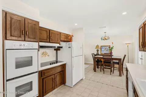Kitchen - 215 Sand Pine Rd, Indialantic, FL 32903 photo 4 of 5