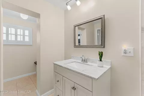Bath - 215 Sand Pine Rd, Indialantic, FL 32903 photo 2 of 4