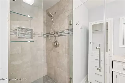 Bath - 1740 Vally Rd, Malabar, FL 32950 photo 2 of 4