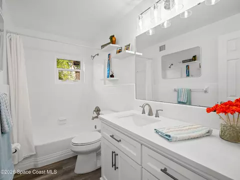 Bath - 440 Third Ave, Indialantic, FL 32903 photo 2 of 2