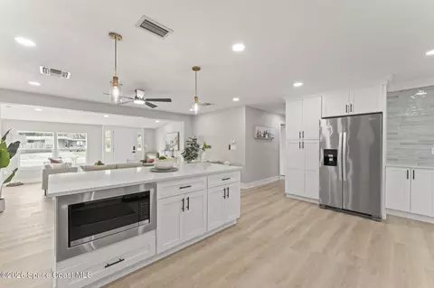 Kitchen - 2829 Matthew Dr, Rockledge, FL 32955 photo 7 of 8
