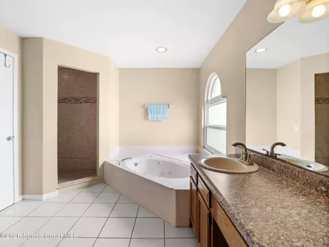 Bath - 4015 Pinyon Dr, Cocoa, FL 32926 photo 5 of 6