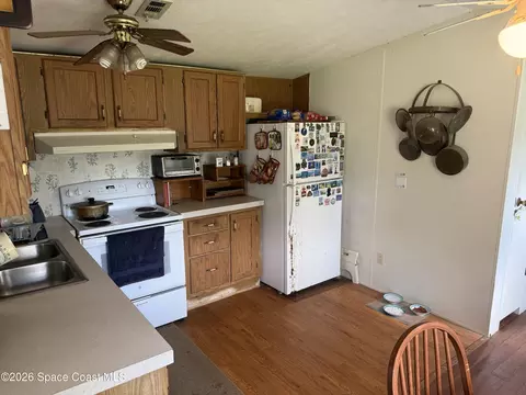 5185 Gandy Rd, Mims, FL 32754 photo 3