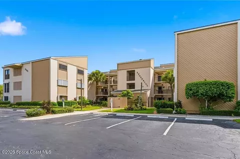 6165 S Mirror Lake Dr #106, Sebastian, FL 32958