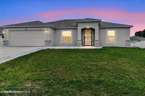 516 Olsmar St SW, Palm Bay, FL 32908