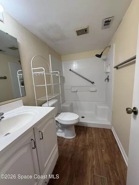 Bath - 1720 Murrell Rd #101, Rockledge, FL 32955 photo 2 of 2