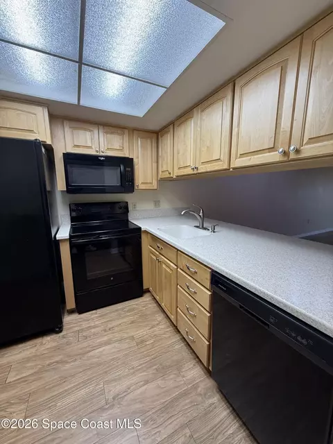 Kitchen - 1720 Murrell Rd #101, Rockledge, FL 32955 photo 2 of 3