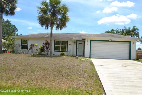 271 Mardi Gras Ave NW, Palm Bay, FL 32907