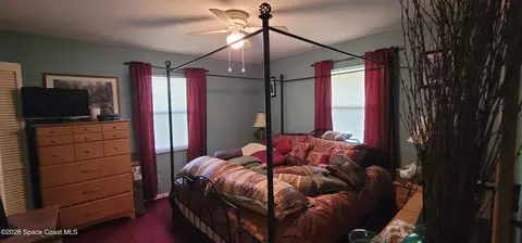 Bedroom - 2014 Willow Oak Dr, Edgewater, FL 32141 photo 1 of 2