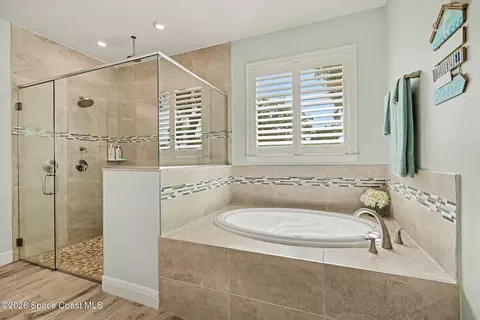 Bath - 1740 Indria Ln, Malabar, FL 32950 photo 2 of 5