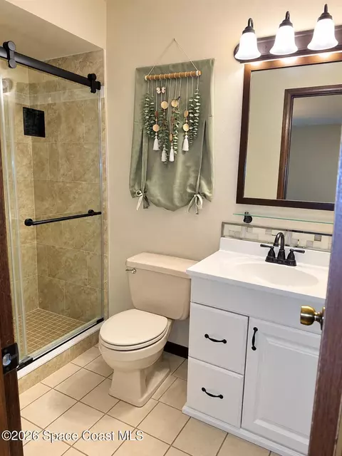 Bath - 822 Berkshire Dr, Rockledge, FL 32955 photo 1 of 3