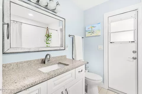 Bath - 146 Sand Dollar Rd, Indialantic, FL 32903 photo 4 of 4