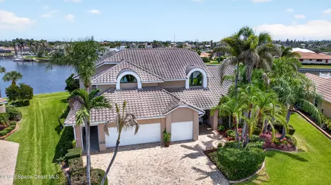 491 Turtle Cir, Indian Harbour Beach, FL 32937