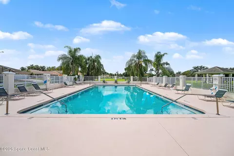 Exterior - 8514 Ivanhoe Dr, Melbourne, FL 32940 photo 8 of 8