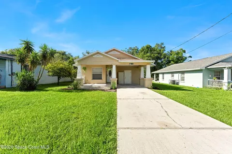1148 Ruby St, Lakeland, FL 33815