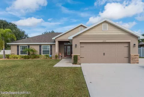 1389 Sequoia Rd NW, Palm Bay, FL 32907