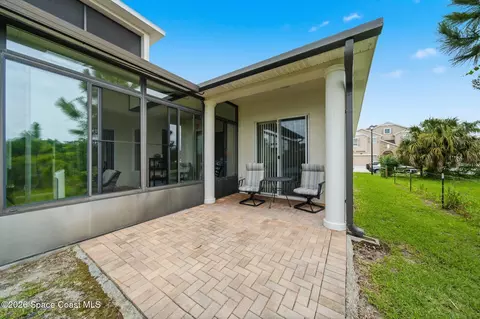Exterior - 1185 Dromin Ln, Melbourne, FL 32940 photo 3 of 12