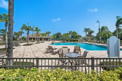 Exterior - 1185 Dromin Ln, Melbourne, FL 32940 photo 9 of 12