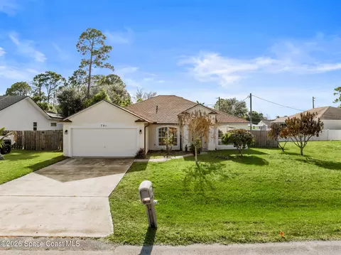 781 Dinner St NE, Palm Bay, FL 32907