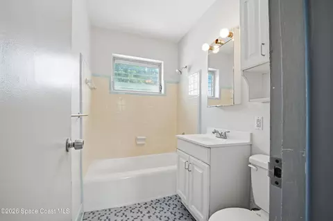 Bath - 317 Cornell Ave, Melbourne, FL 32901 photo 1 of 2