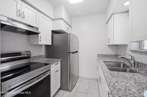 Kitchen - 317 Cornell Ave, Melbourne, FL 32901 photo 1 of 2