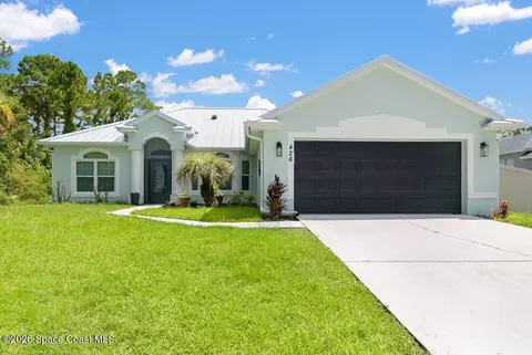 426 Oakleaf St SW, Palm Bay, FL 32908