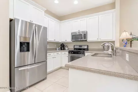 Kitchen - 3384 Sedge Dr, Rockledge, FL 32955 photo 2 of 3