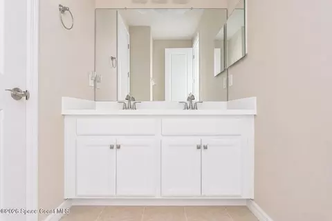 Bath - 3384 Sedge Dr, Rockledge, FL 32955 photo 3 of 4