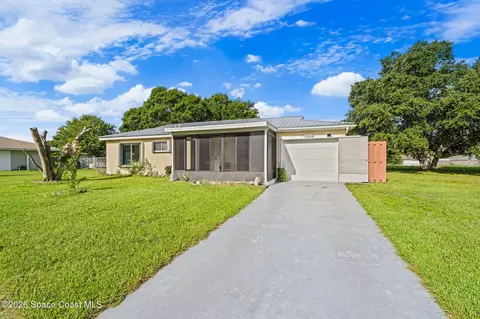 1038 Hooper Ave NE, Palm Bay, FL 32905