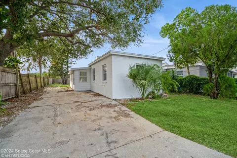 2154 Henry St NE, Palm Bay, FL 32905